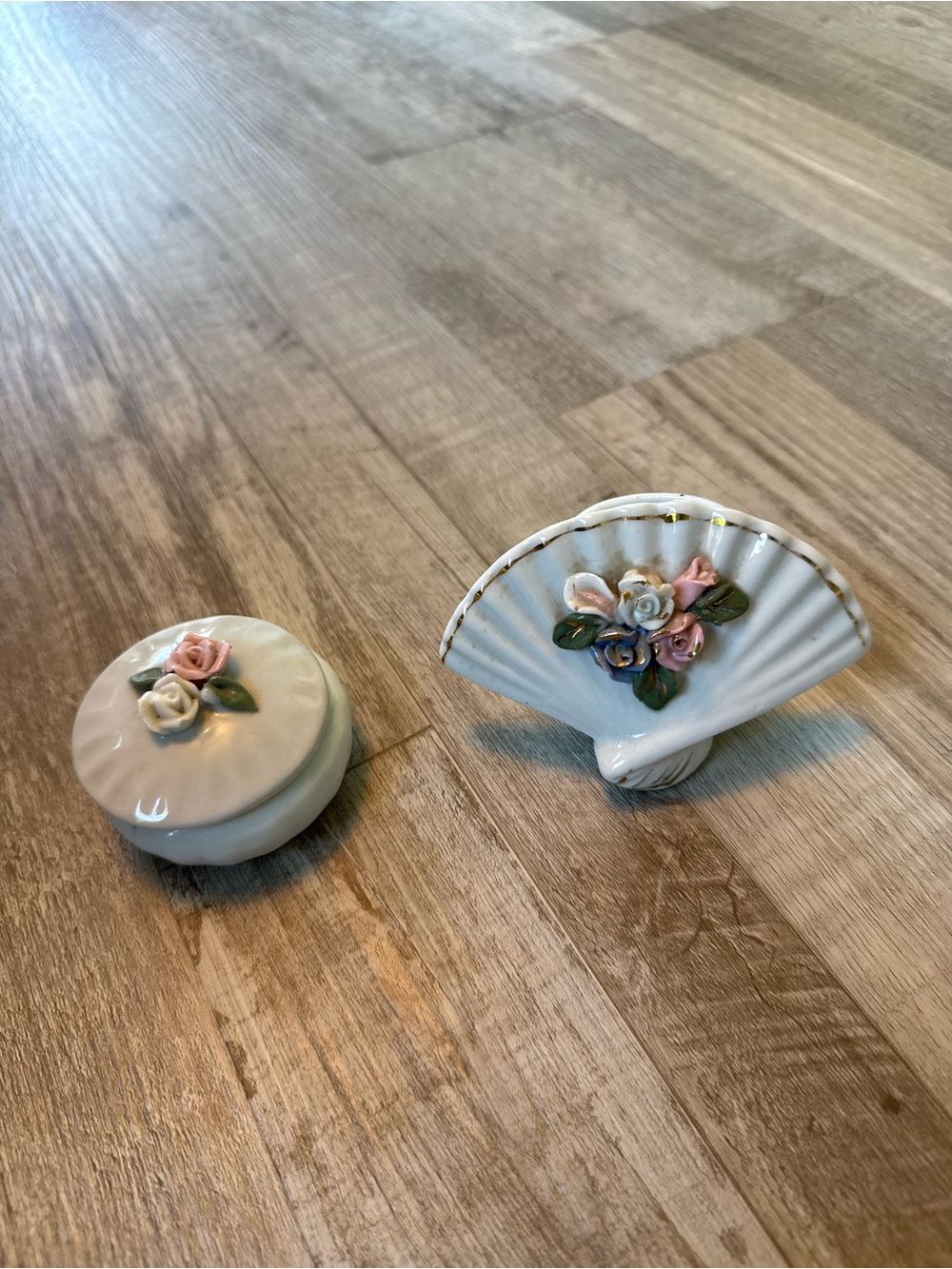 Porcelain Floral Trinket Dish & Fan Napkin Holder - White with Pastel Roses